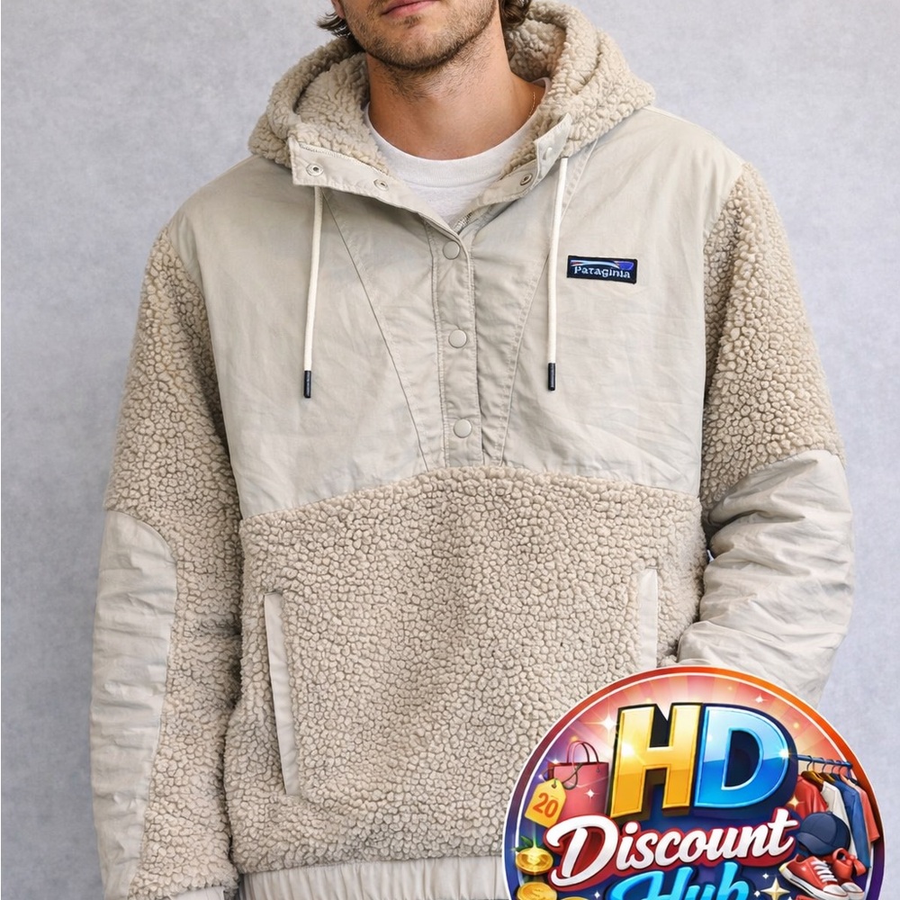 Patagonia Beige and Cream Fleece Jacket
